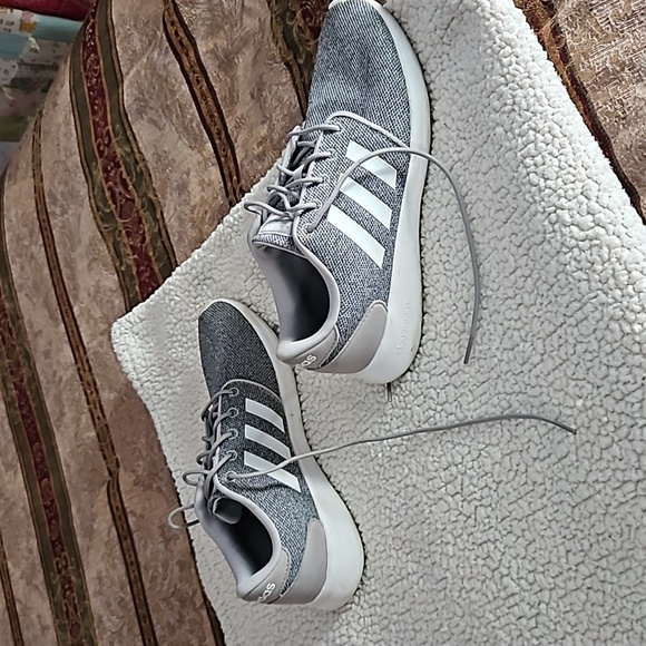 Shoes - Picture 2 of 3